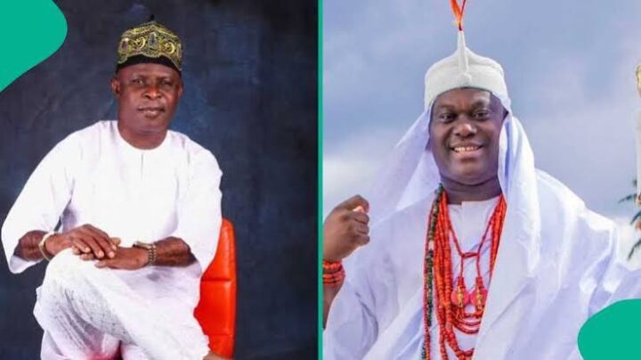 Musiliu Haruna Ishola Begs Ooni Of Ife For Brand-New Car Musiliu Haruna Ishola Begs Ooni Of Ife For Brand-New Car